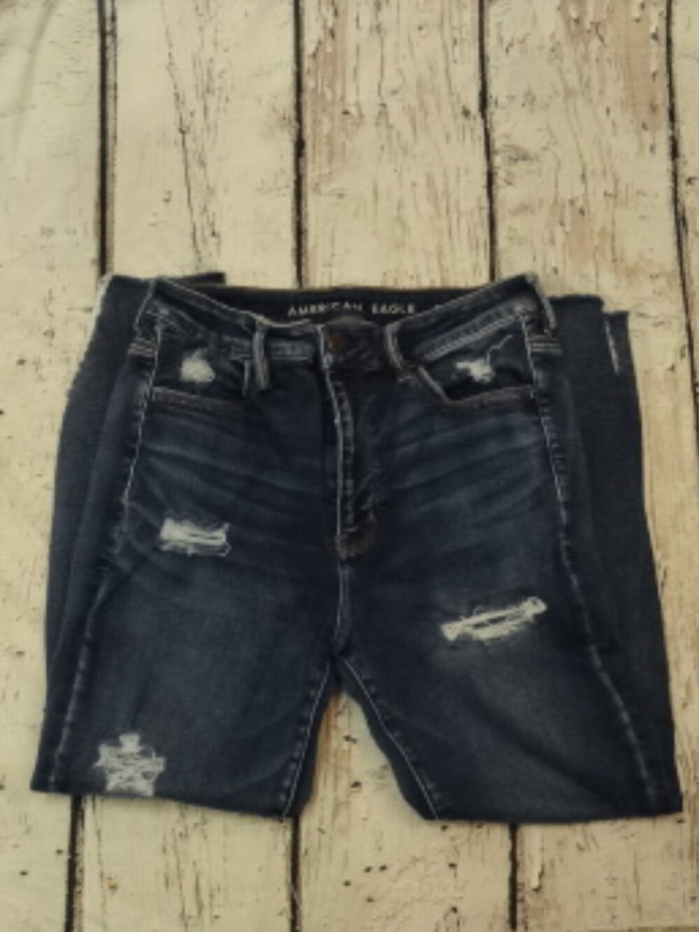American Eagle Women's Next Level Stretch Distressed Jeans